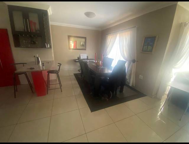 3 BEDROOM HOUSE FOR SALE IN AERORAND